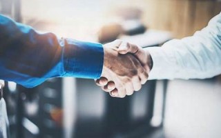 negotiating什么意思,negotiating中文翻译,negotiating用法及例句,negotiating怎么读
