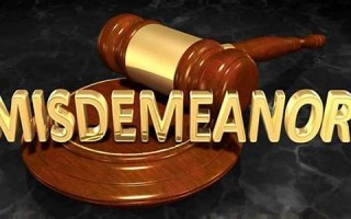 misdemeanor什么意思,misdemeanor中文翻译,misdemeanor用法及例句,misdemeanor怎么读