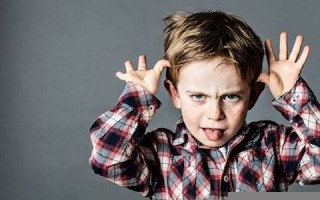 misbehave什么意思,misbehave中文翻译,misbehave用法及例句,misbehave怎么读