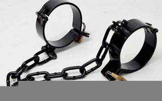 manacle什么意思,manacle中文翻译,manacle用法及例句,manacle怎么读