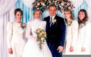polygamy什么意思,polygamy中文翻译,polygamy用法及例句,polygamy怎么读